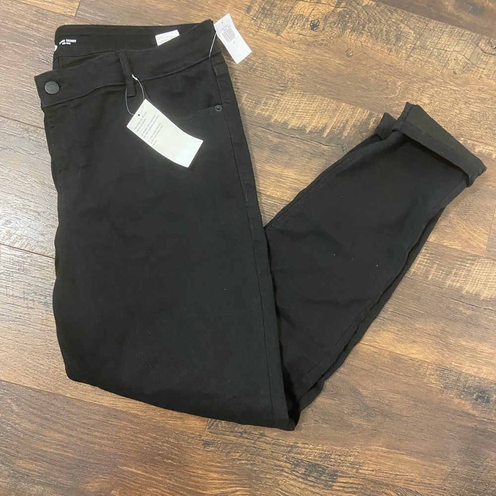 Black super skinny jeans